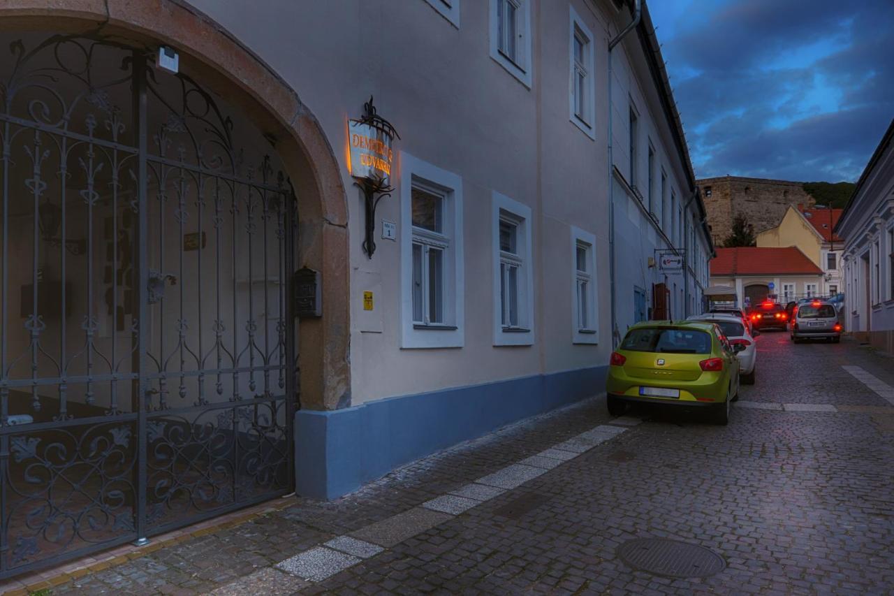 Demetrovics Udvarhaz Eğri Dış mekan fotoğraf